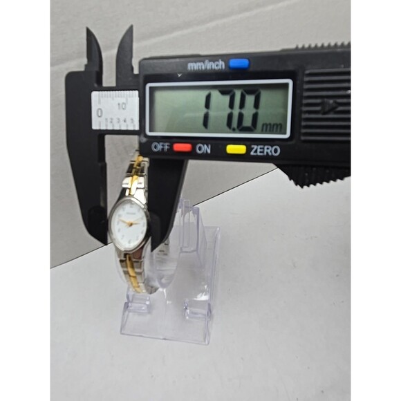 Vintage Pulsar by Seiko Oval Watch Womens Gold Silver Two Tone New Battery Dress - Picture 5 of 11